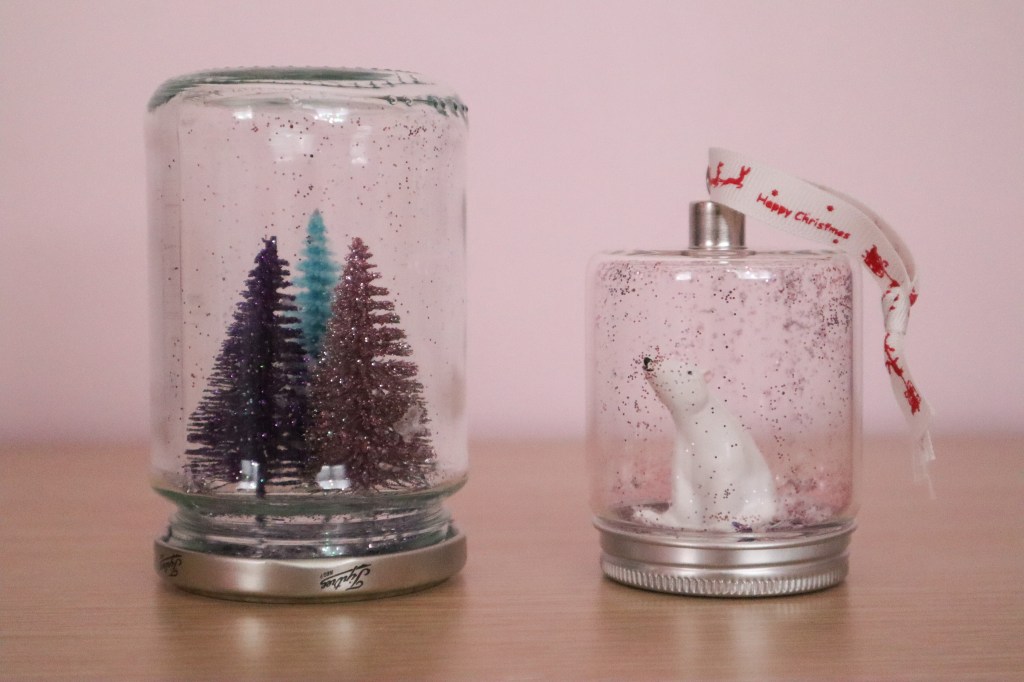 12 Crafts of Christmas: Day 10 Snow Globe&nbsp;Decoration